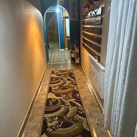 Salome Guest House Mestia Ngoại thất bức ảnh