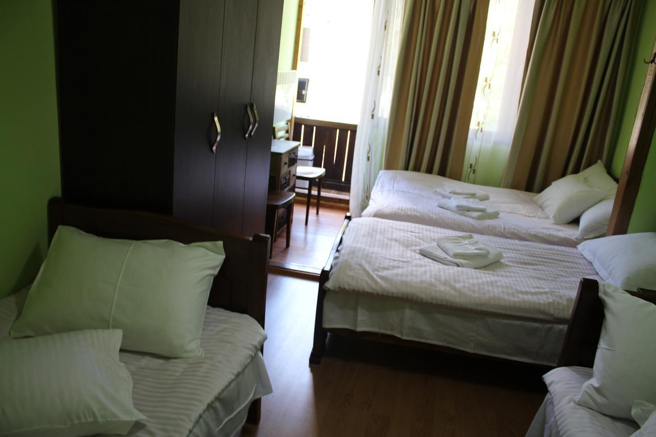 Salome Guest House Mestia Ngoại thất bức ảnh