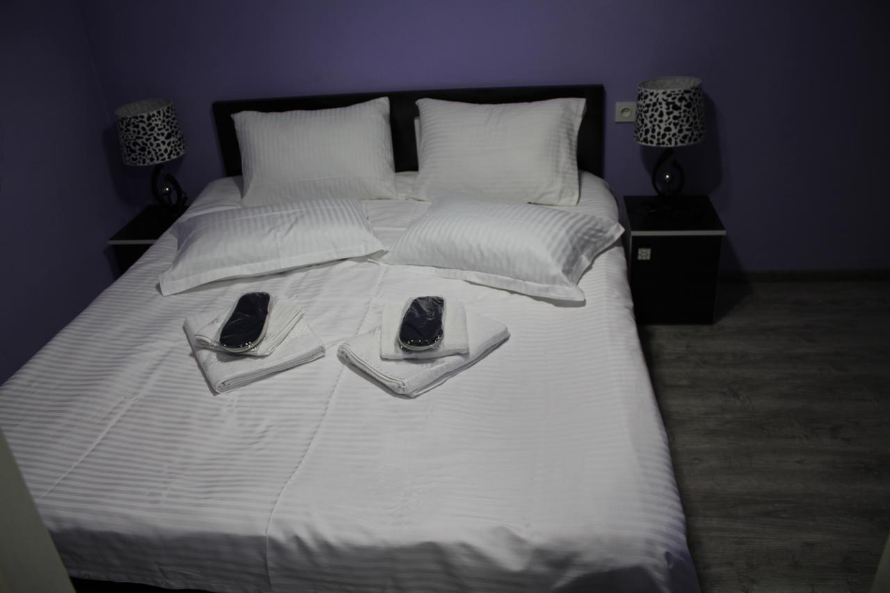 Salome Guest House Mestia Ngoại thất bức ảnh