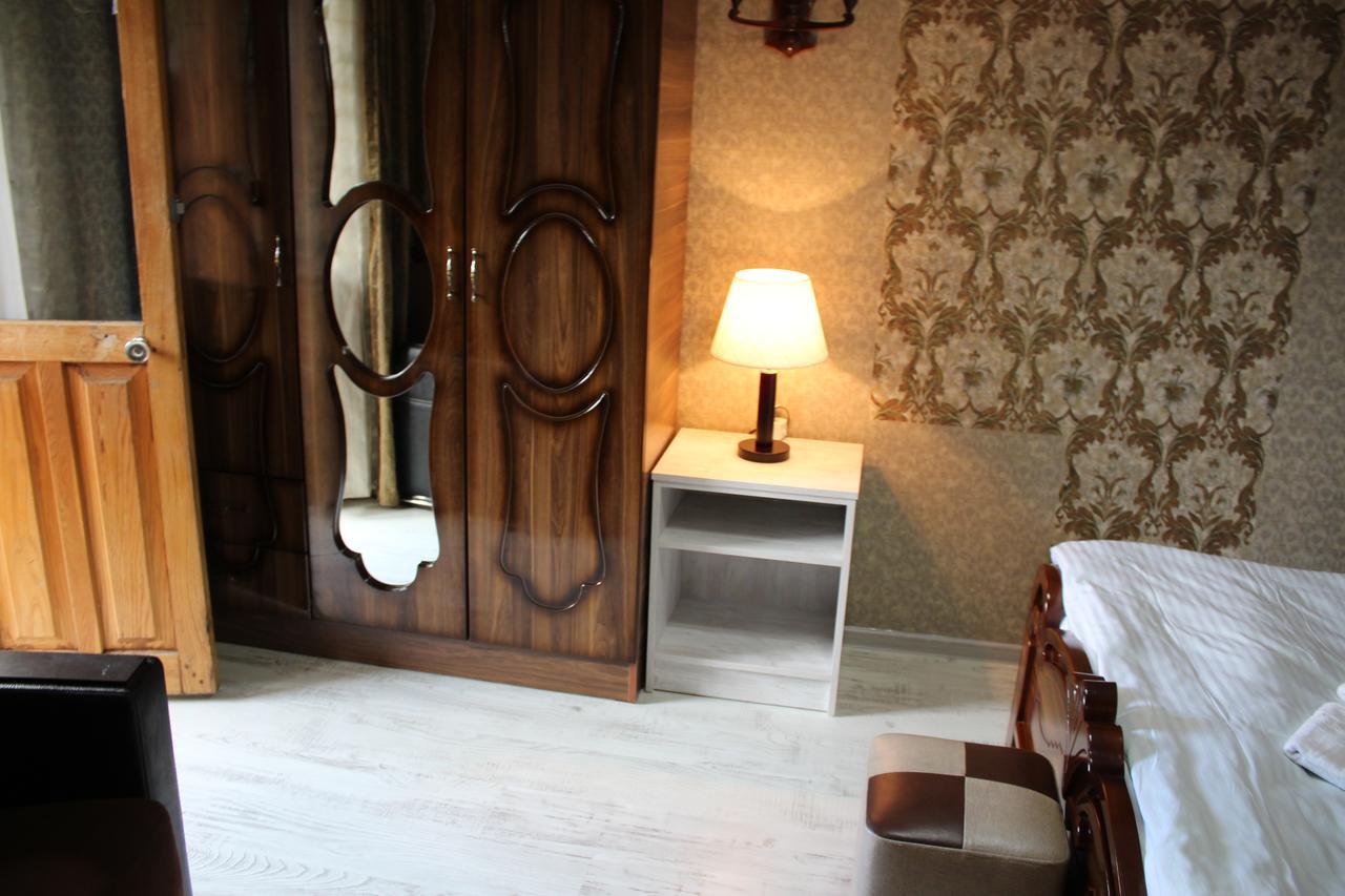 Salome Guest House Mestia Ngoại thất bức ảnh