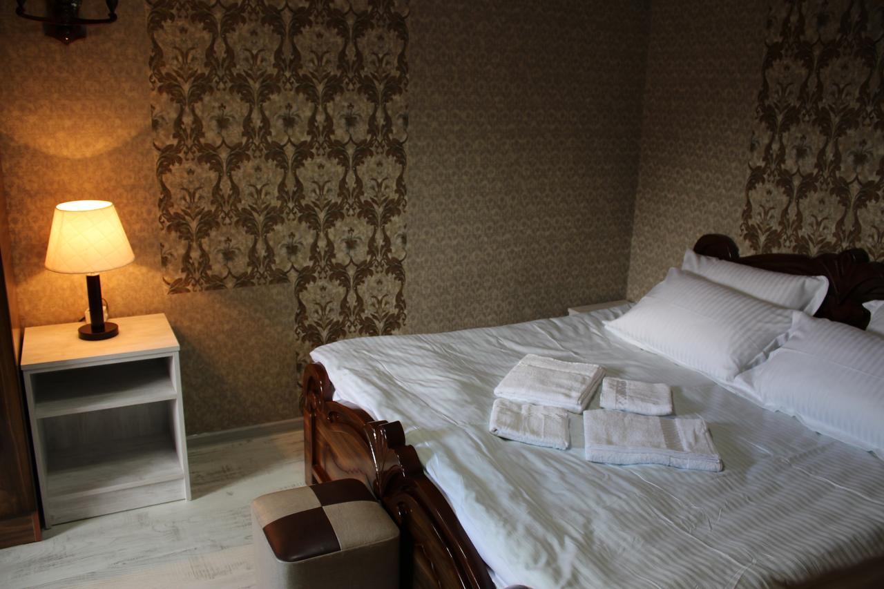 Salome Guest House Mestia Ngoại thất bức ảnh